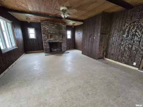 278 E Jackson St, Ashley, IL 62808 photo 7