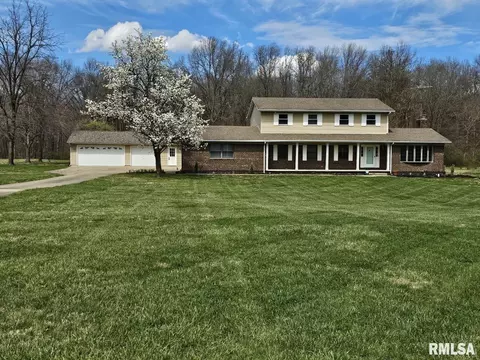 11636 E Goshen Meadows Rd, Mount Vernon, IL 62864