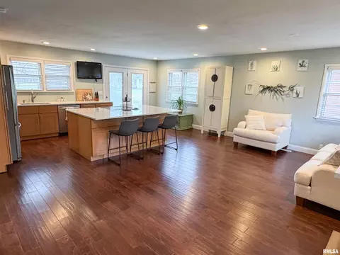 100 Peach Dr, Anna, IL 62906 photo 6
