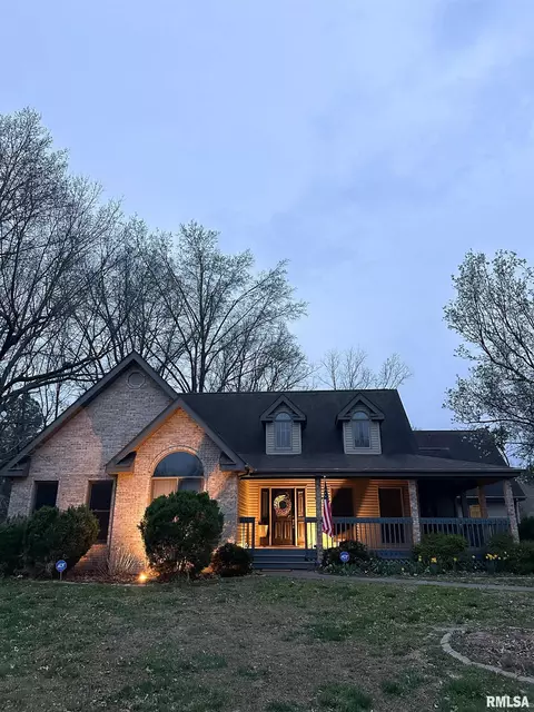701 Rachael Ct, Carterville, IL 62918