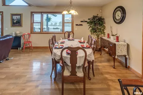 3448 Levee Rd, Centralia, IL 62801 photo 14