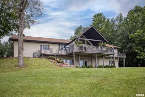 3448 Levee Rd, Centralia, IL 62801 photo 2