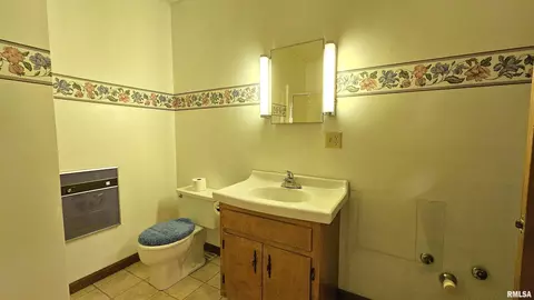 325 Two Mile Rd, Eldorado, IL 62930 photo 23