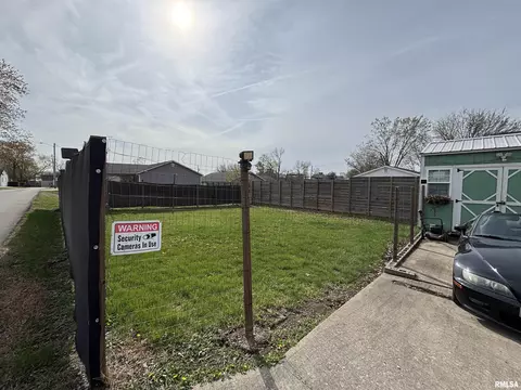 205 N Bentley St, Marion, IL 62959 photo 19