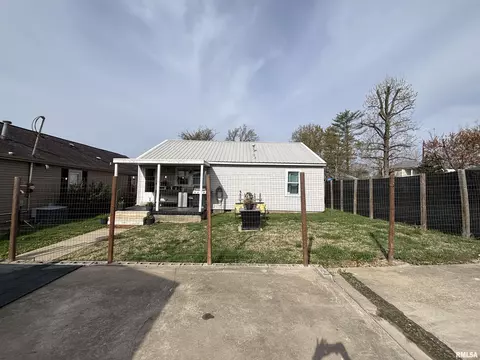 205 N Bentley St, Marion, IL 62959 photo 21