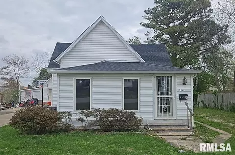 216 S 18th St, Herrin, IL 62948