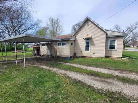 431 N Olive St, Flora, IL 62839 photo 13