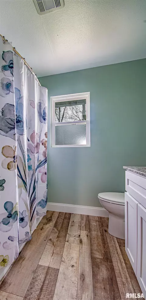 1108 N Main St, Dix, IL 62830 photo 14