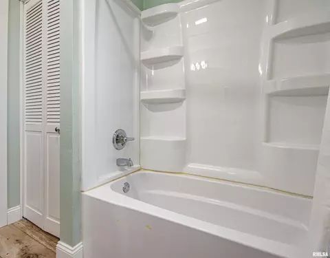 1108 N Main St, Dix, IL 62830 photo 15