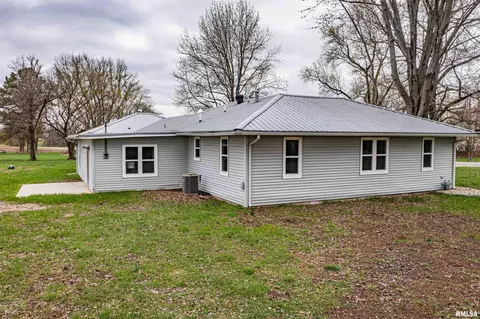 1108 N Main St, Dix, IL 62830 photo 39