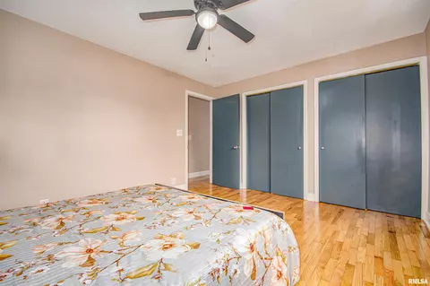 1108 N Main St, Dix, IL 62830 photo 5