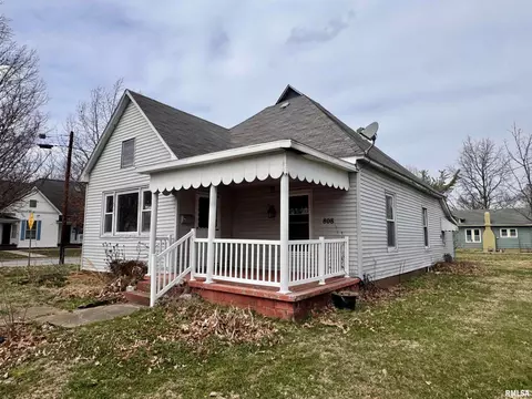 808 W White St, Marion, IL 62959 photo 2