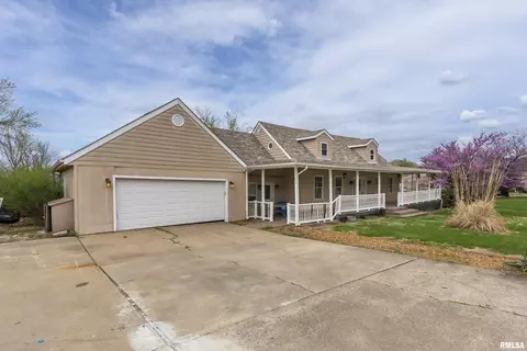 3 Red Bud Ln, Herrin, IL 62948 photo 1