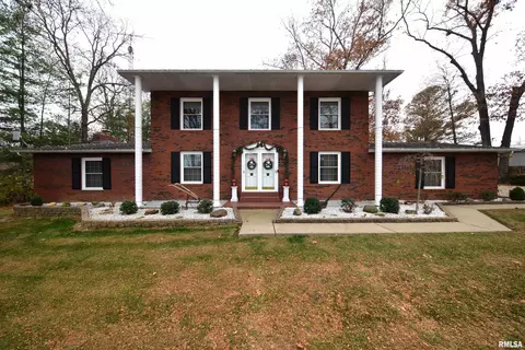 4919 Richview Rd, Mount Vernon, IL 62864