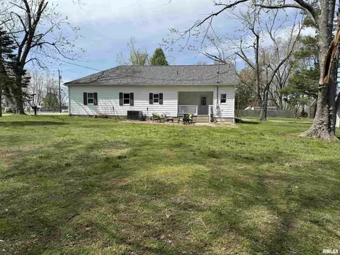 500 Parish St, Eldorado, IL 62930 photo 3