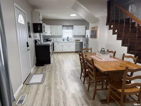 500 Parish St, Eldorado, IL 62930 photo 17
