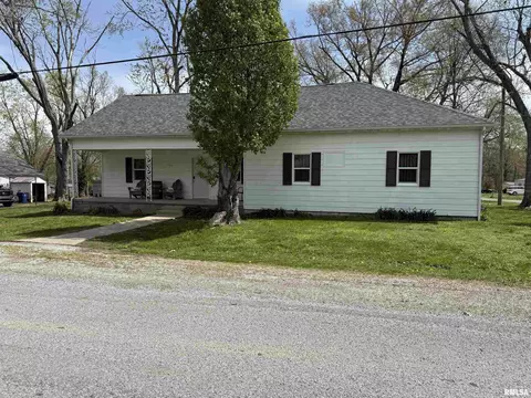 500 Parish St, Eldorado, IL 62930 photo 2