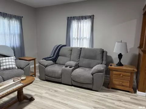 500 Parish St, Eldorado, IL 62930 photo 11