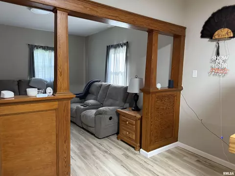 500 Parish St, Eldorado, IL 62930 photo 15