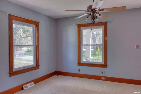 2230 Walnut St, Murphysboro, IL 62966 photo 16