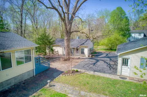 2230 Walnut St, Murphysboro, IL 62966 photo 32