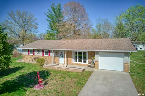 1006 Roberta Dr, Murphysboro, IL 62966 photo 2