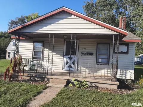 507 W Sylvia Ave, Christopher, IL 62822 photo 1
