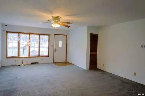 1305 S Pne, Centralia, IL 62801 photo 4