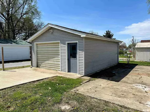 403 S State St, Christopher, IL 62822 photo 48