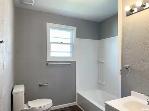 403 S State St, Christopher, IL 62822 photo 34