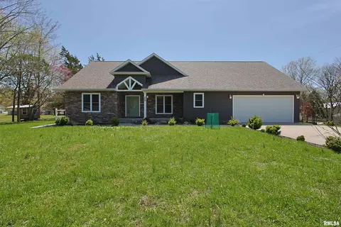 11775 Ridgewood Dr, Marion, IL 62959