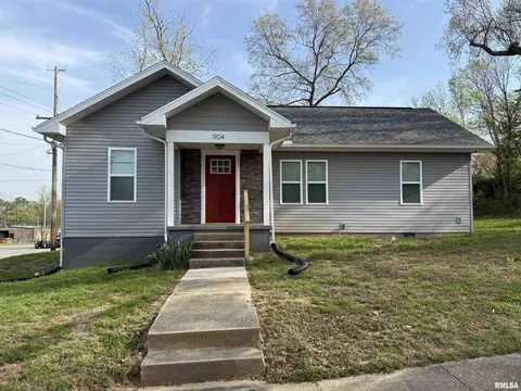 904 W Main St, Vienna, IL 62995