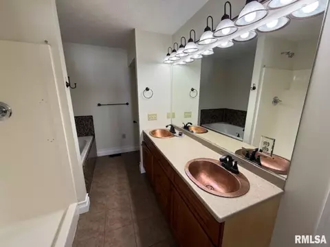 1108 Folgers St, Marion, IL 62959 photo 18