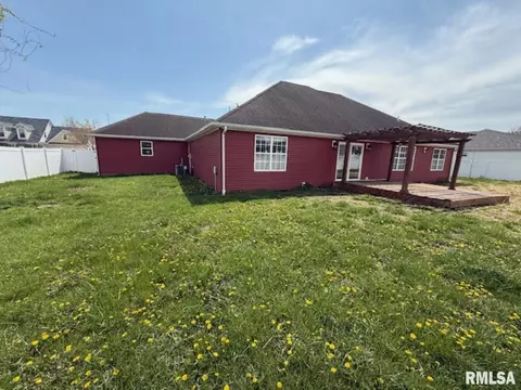 1108 Folgers St, Marion, IL 62959 photo 3