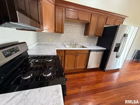 1108 Folgers St, Marion, IL 62959 photo 14