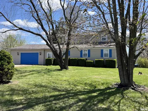15642 N Angling Ln, Mount Vernon, IL 62864