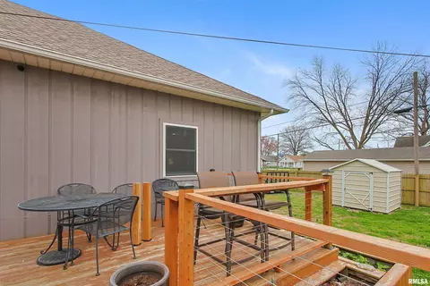 302 W Sylvester St, Christopher, IL 62822 photo 25