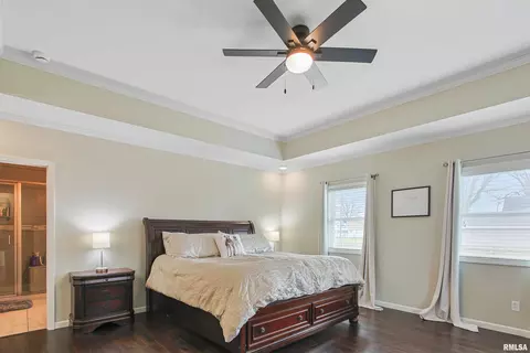 302 W Sylvester St, Christopher, IL 62822 photo 14