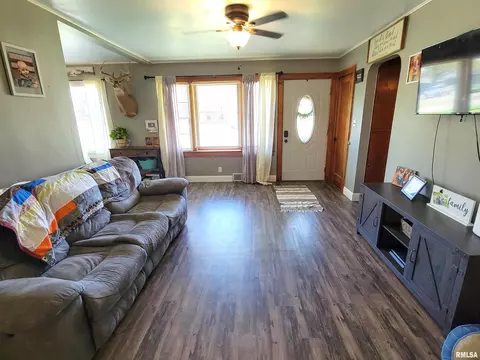 1122 Rider St, Flora, IL 62839 photo 8