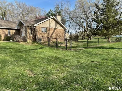 3 Suburban Dr, Murphysboro, IL 62966 photo 40