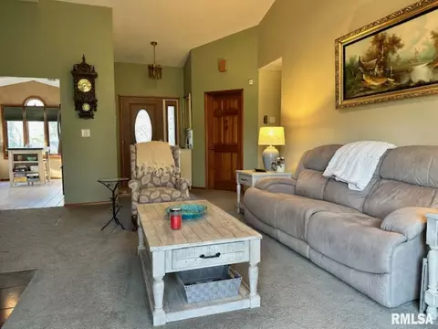 3 Suburban Dr, Murphysboro, IL 62966 photo 7