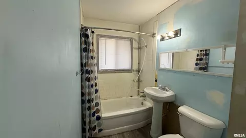 1446 E 4th, Centralia, IL 62801 photo 8