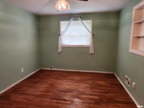 2809 Cherry St, Mount Vernon, IL 62864 photo 22