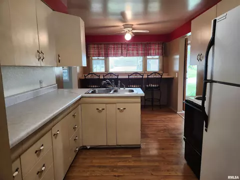 2809 Cherry St, Mount Vernon, IL 62864 photo 5