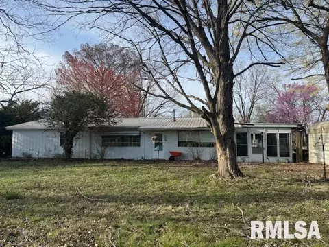 1771 Kessel Rd, Ava, IL 62907