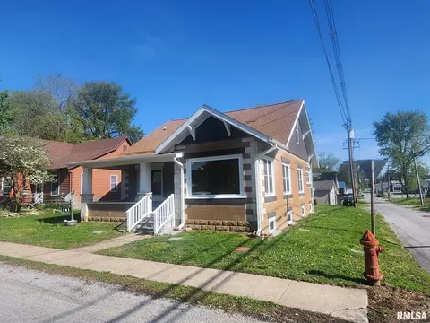201 W Saint Louis St, Pinckneyville, IL 62274