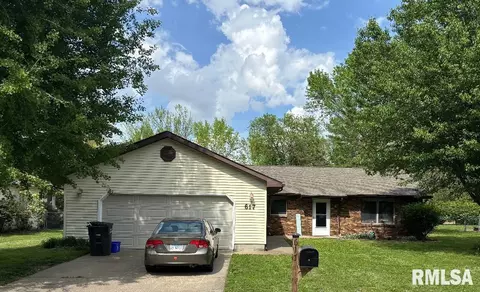 617 S Surrey Ln, Carbondale, IL 62901