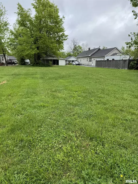 809 W Chestnut St, Marion, IL 62959 photo 18