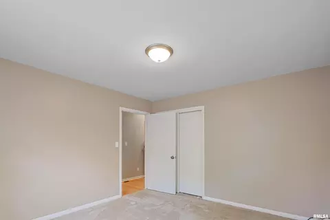 1813 Smith St, Eldorado, IL 62930 photo 15