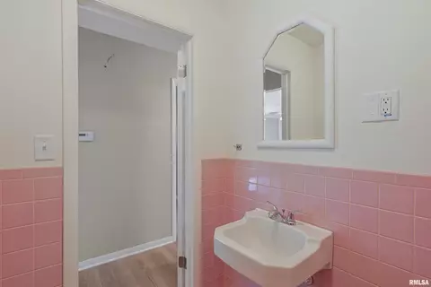 1813 Smith St, Eldorado, IL 62930 photo 10